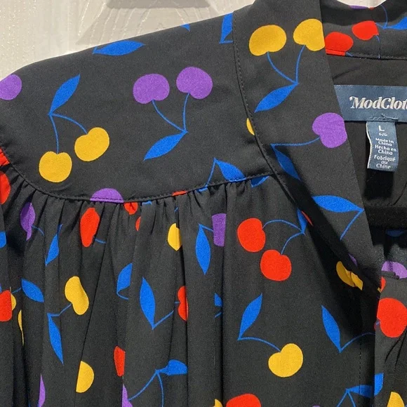 NEW ModCloth Cherry Print Bow Top Size Large Retro NWT - Picture 4 of 11